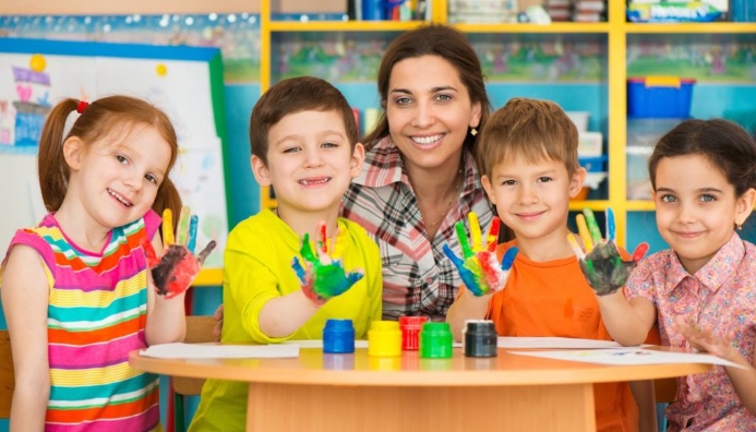 Curso Auxiliar En Jardín De Infantes, Maternal Y Babisitter